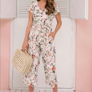 Gal meets glam size 4 jumpsuit